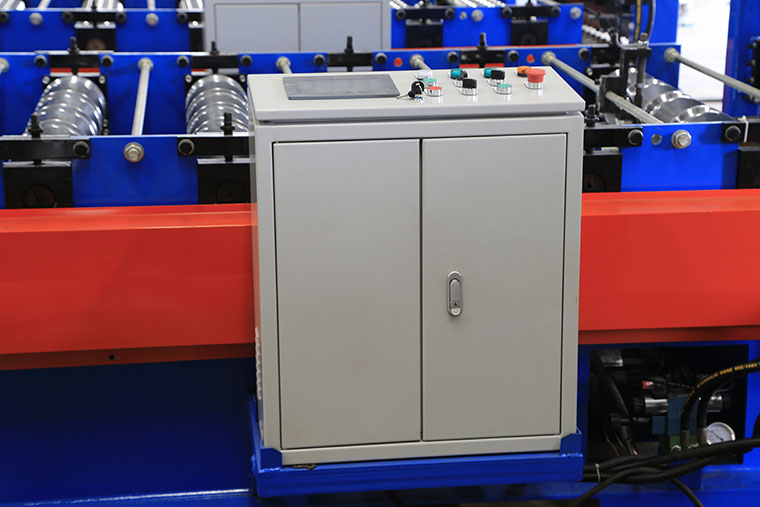 Roof Panel Roll Forming Machine Roof Panel Roll Forming Machine