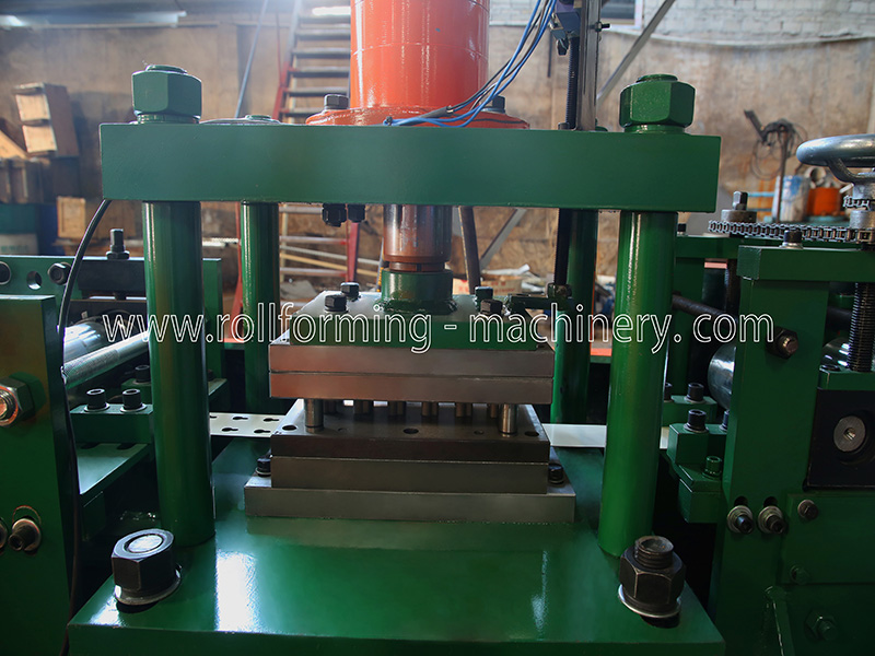 Boltless Rivet Shelving Roll Forming Machine Boltless Rivet Shelving Roll Forming Machine