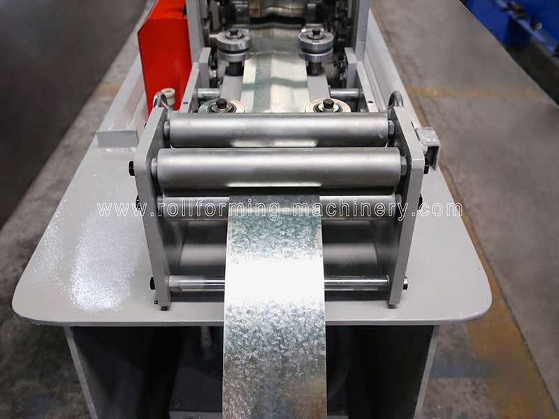 aiwan Type Shutter Door Roll Forming Machine aiwan Type Shutter Door Roll Forming Machine